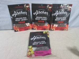 lot 163 image: (B-1) 4 Bags Grass-Fed Beef Jerky 3...