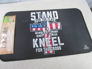 lot 168 image: (B-1) Door Mat Stand For The Flag ...