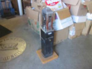 lot 187 image: (FD) Vintage City Bus Fare Box Turn...