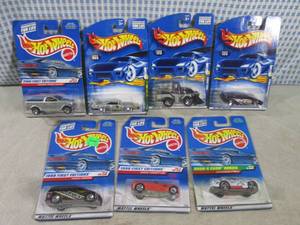 lot 222 image: (EC1) Assorted Hot Wheels in Packag...