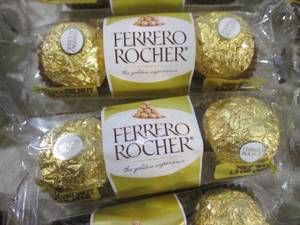 lot 250 image: (B-1) 12 - 3pc Ferrero Rocher Fine ...