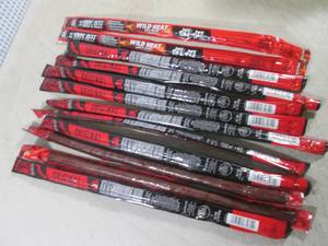 lot 265 image: (B-1) 12 Assorted Jack Links Smoked...