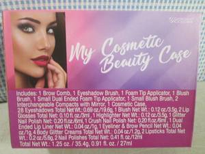 lot 289 image: (CS) Giordano Colors My Cosmetic Be...