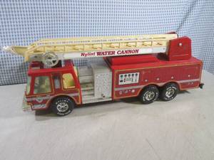 lot 297 image: (EC1) Vintage Nylint Water Canon Fi...