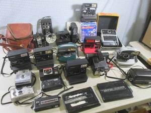lot 299 image: (EW6) Large Assortment of Vintage C...