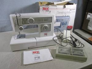 lot 303 image: (EW5) Rex USA Multi Function Sewing...
