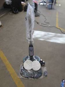 lot 314 image: Bissell SpinWave Cordless Hard Floor Expert, 2315 (OUT OF BOX)