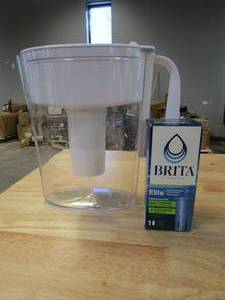 lot 320 image: Brita Large Water Filter Pitcher for Tap and Drinking Water (USED)