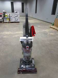 lot 347 image: Hoover WindTunnel 3 Max Performance Pet, Bagless Upright Vacuum Cleaner UH72625, Red (OUT OF BOX, MISSING CREVICE TOOL)