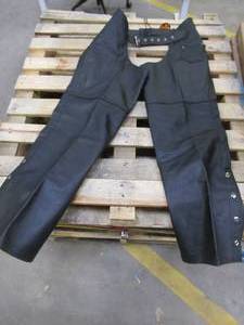 lot 367 image: 4XL Leather Chaps in Black