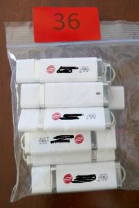 lot 36 image: 8 New unused 2gb USB drives