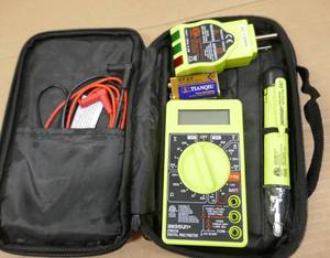 lot 81 image: Electrical test kit