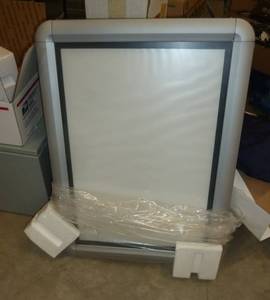 lot 94 image: Back lit Advertising Display box - New 18X28 INCH