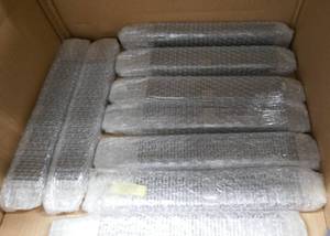 lot 164 image: 10 New strip heaters with fins, 900W, 208V  all new