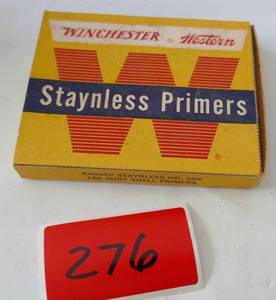 lot 276 image: Vintage Winchester Shot Shell primers - full box of 100