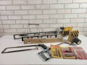 lot 552 image: Quick-Vise, Levels, Coping Saw, Heli-Coil Kits and Hack Saws