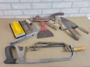 lot 573 image: Lot of Trowels, Hacksaws and More