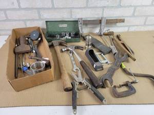 lot 586 image: Assorted Hand Tools