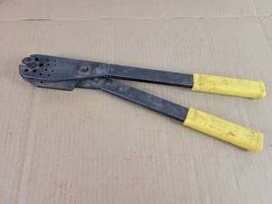 lot 597 image: Stanley 84-205 Soft Steel Bolt Machine Screw Shear Cutter