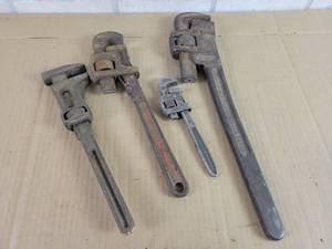 lot 601 image: Lot of (4) Pipe Wrenches - Up to 18