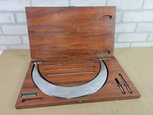 lot 604 image: SCHERR-TOMICO, St. James MN Tubular Micrometer Kit - From 9 to 12