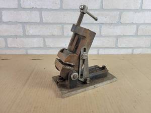 lot 606 image: Tilting Drill Press Vise - 2.5 Jaws