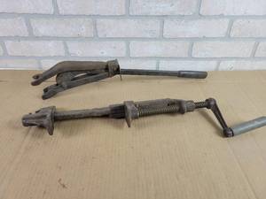 lot 634 image: Antique Heavy Duty Valve Spring Compressor and Clamp