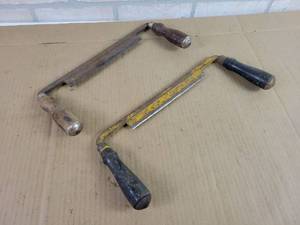 lot 638 image: (2) Draw Knives