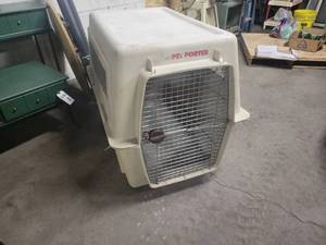 lot 663 image: PETMA Pet Porter LARGE Dog Kennel - Approx. 48 x 33 x 35 Tall - NO SHIPPING