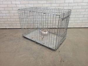 lot 664 image: All Steel Commercial Pet Kennel - Approx. 30 x 20 x 23 Tall - NO SHIPPING