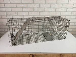 lot 667 image: HAVAHART Large Live Animal Trap - Approx. 32 x 12 x 10 - NO SHIPPING