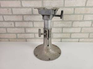 lot 684 image: Springfield Adjustable Height Boat Seat Pedestal