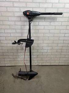 lot 696 image: MINN-KOTA Endura 36 12V Trolling Motor - 36#s Thrust - Tested and Works - NO SHIPPING