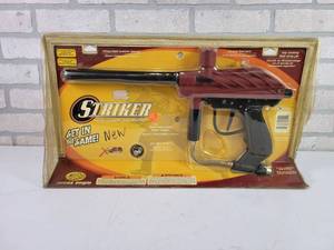 lot 712 image: Brass Eagle STRIKER Paintball Marker Gun - New in Package
