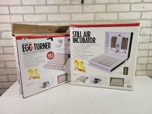 lot 718 image: Little Giant Still Air Egg Incubator and Auto Egg Turner