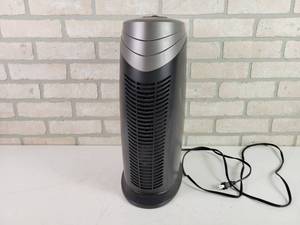 lot 725 image: HUNTER Air Purifier - Model HT1702TIB - WORKS