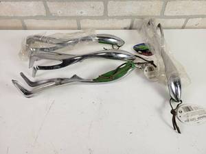 lot 813 image: (4) NEW Green Thumb Hand Cultivators - Cast Aluminum