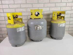 lot 818 image: (3) Empty Refrigerant Recovery Tanks - NO SHIPPING