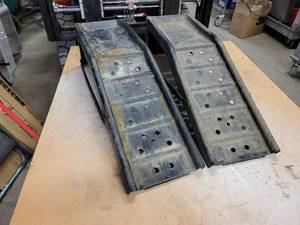 lot 820 image: Pair of Steel Auto Ramps - NO SHIPPING