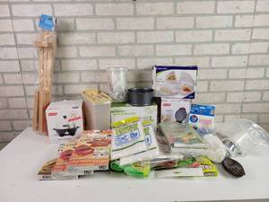 lot 831 image: HUGE Lot of Kitchen Supplies and More - NO SHIPPING