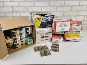lot 847 image: Large Lot of Assorted Fuel, Air and Transmission Filters