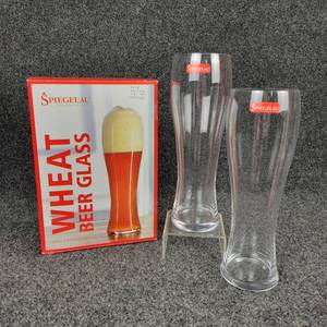 lot 637 image: NEW Pair of Spiegelau Wheat Beer Glasses, Made in Germany