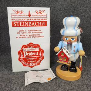 lot 647 image: Steinbach Chubby Gingerbreadbaker Nutcracker #S1564 - Handmade in Germany