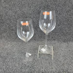 lot 665 image: Pair of NEW Spiegelau Red Wine Glasses - Made in Germany