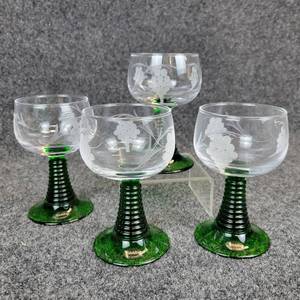 lot 670 image: Set of (4) NEW Bckling Frosted Oil Wine Glasses with Grape Motif and Green Stems - Made in Germany
