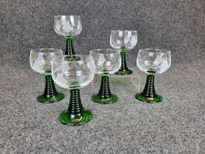 lot 781 image: Set of (6) NEW Bckling Frosted Oil Wine Glasses with Grape Motif and Green Stems - Made in Germany