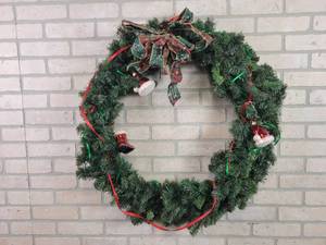 lot 536 image: Beautiful 29 Diameter Christmas Wreath - NO SHIPPING