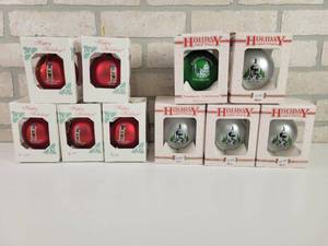 lot 543 image: (10) New Ulm, MN Hermann the German and Glockenspiel Christmas Bulb Ornaments