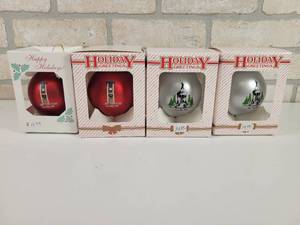 lot 547 image: (4) New Ulm, MN Hermann the German and Glockenspiel Christmas Bulb Ornaments