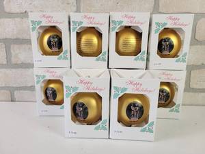 lot 554 image: (10) New Ulm, MN Bohemian Statue Christmas Bulb Ornaments